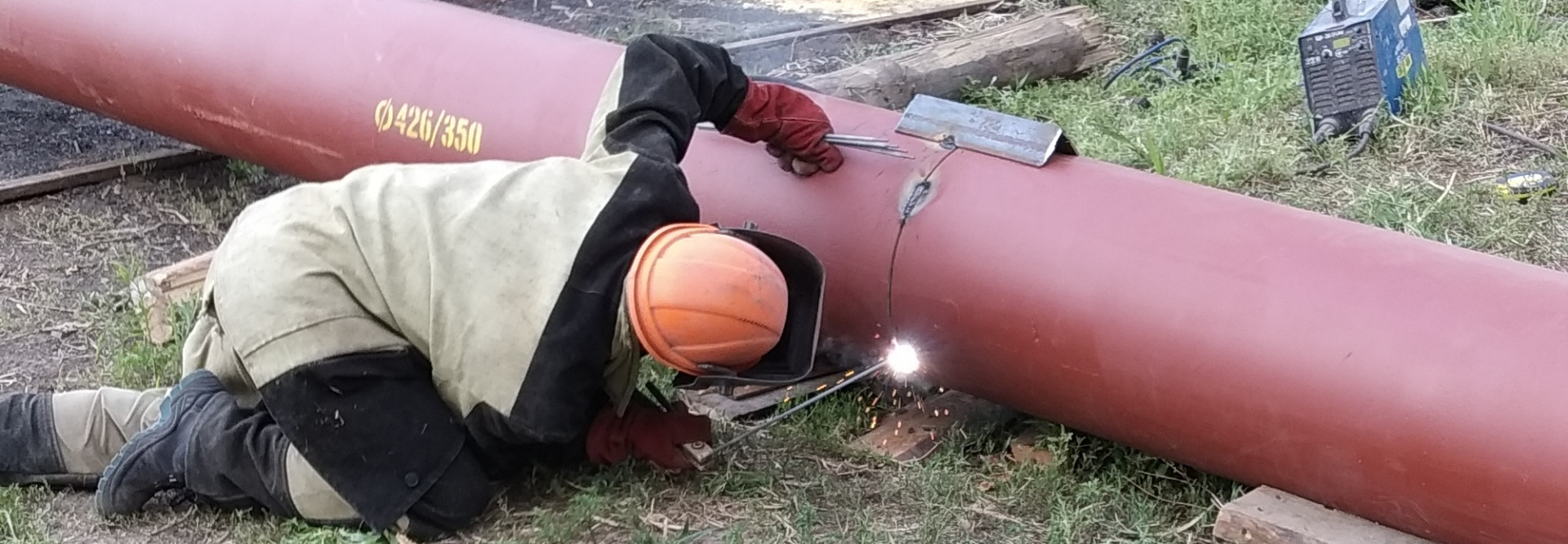 Installation and lining of equipment at the customer's site